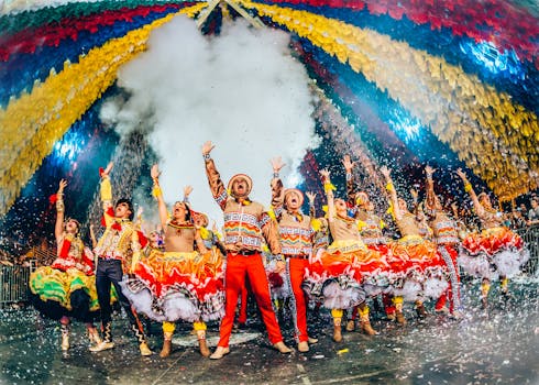 Tradições Juninas: Os Sabores que Mantêm Viva a Cultura das Festas de São João Colorful dancers perform at Festa Junina in Campina Grande, Brazil.
